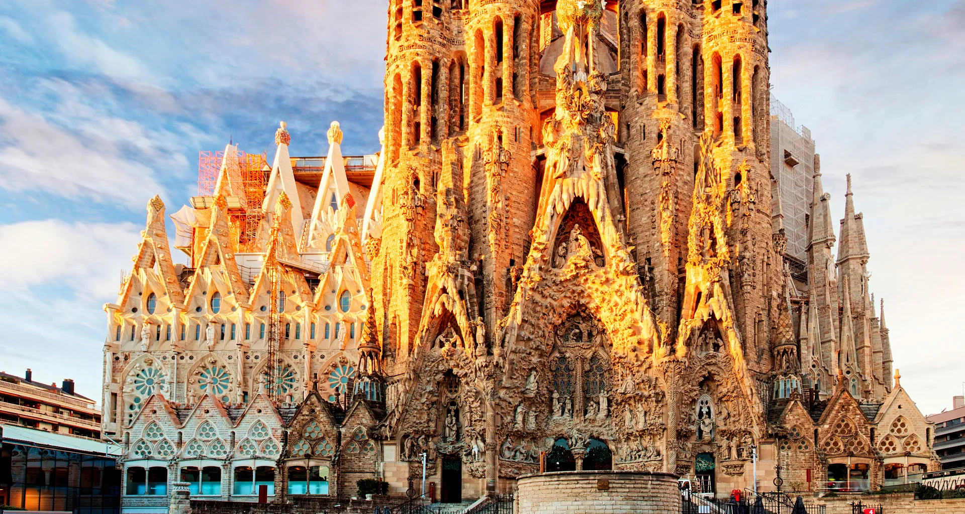 6 reasons to visit La Sagrada Familia in Barcelona